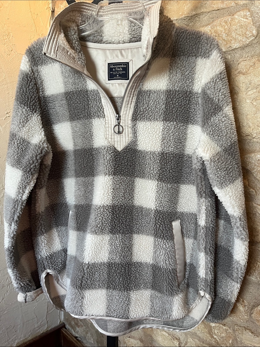 Abercrombie & Fitch Men's Gray and White Check Sherpa Half-Zip Pullover